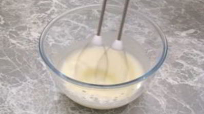 безе с кремом и фруктами