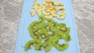 безе с кремом и фруктами