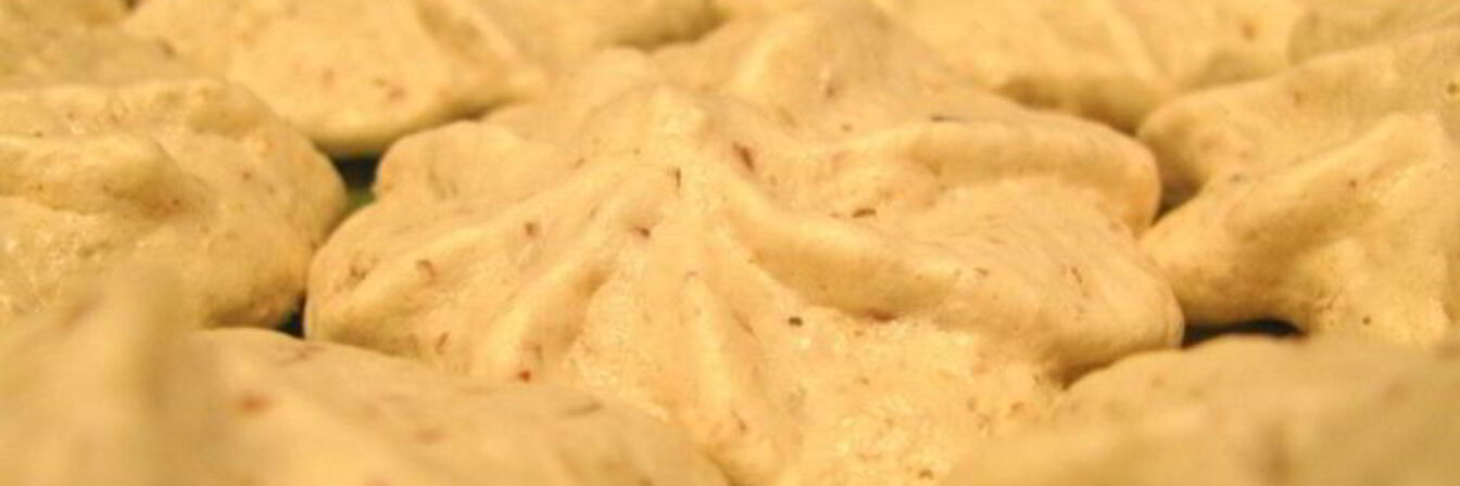 Безе с миндалем