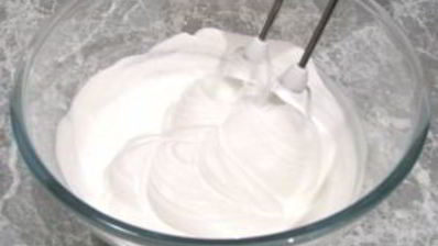 безе с миндалем