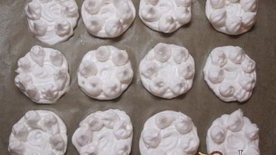 безе загадочный поцелуй