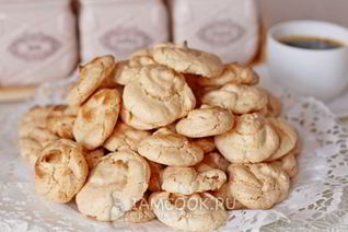 Миндальное безе Амаретти