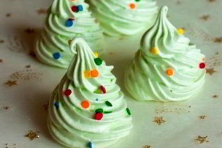 Новогодние елочки-безе для детей