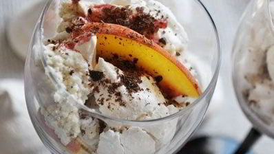 персиковый безе-десерт