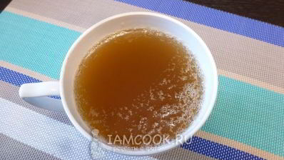 вегетарианское безе с малиной из нутового отвара