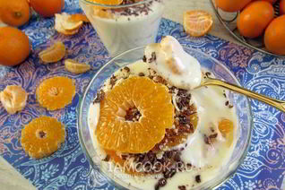 Десерт с мандаринами и белым шоколадом