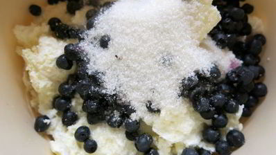 десерт снежная чернично-ванильная вершина