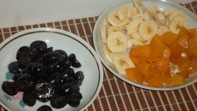 фруктовый десерт с йогуртом и семенами льна