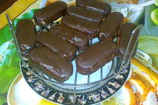 Глазированные творожные сырки в печенье