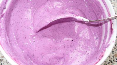 голландское десертное блюдо poffertjes