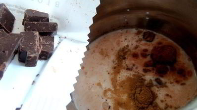 горячий шоколад под тыквенным соусом