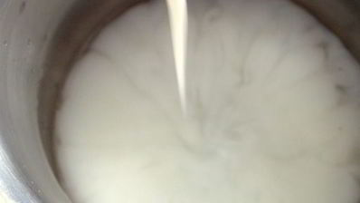 горячий шоколад под тыквенным соусом