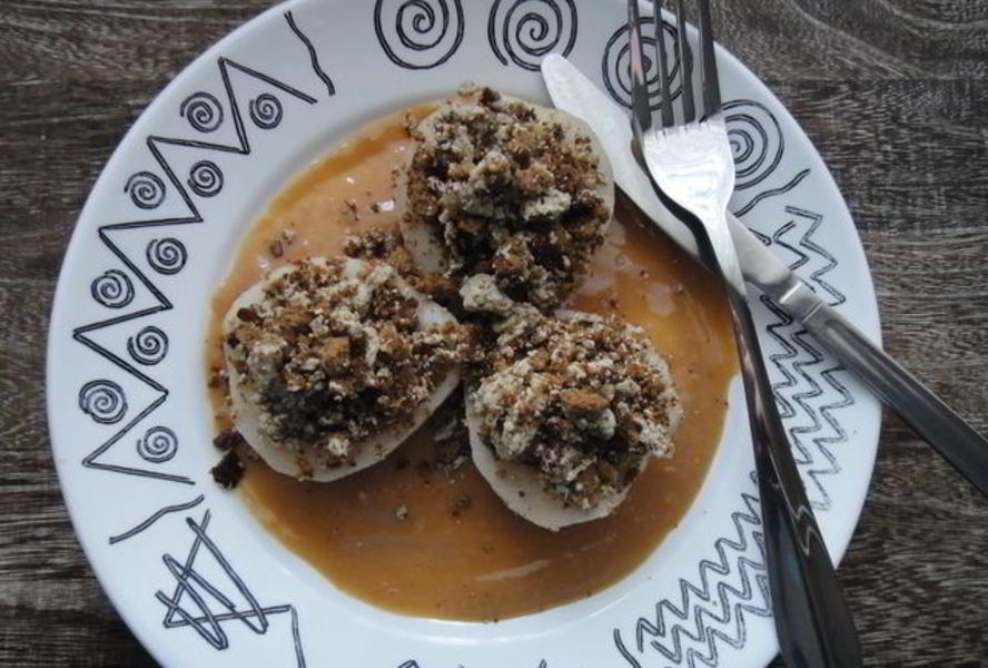 Грушевые лодочки с пряником и халвой