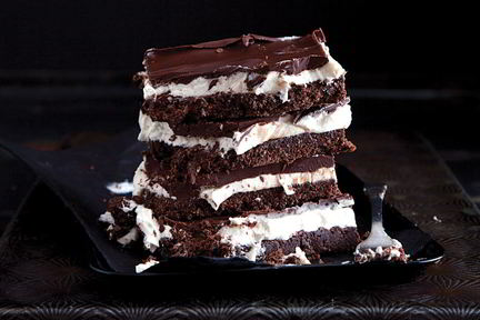 Холодный слоеный десерт