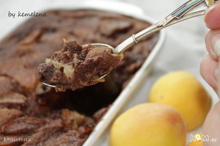 Клафути шоколадный с абрикосами