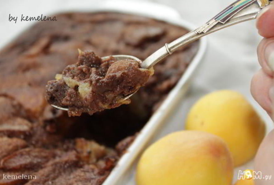 Клафути шоколадный с абрикосами
