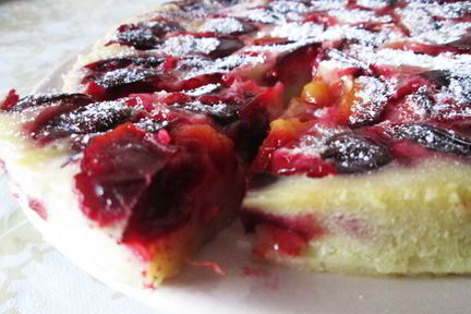 Клафути со сливами