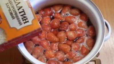 клубничное желе