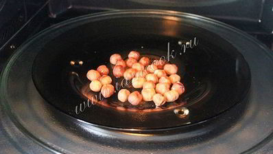 кокосовые конфеты с фундуком