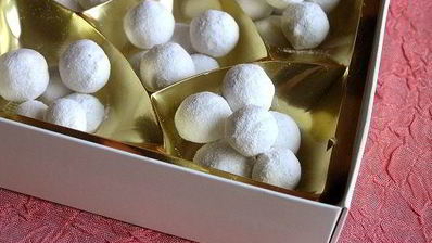 конфетки клюква в снегу