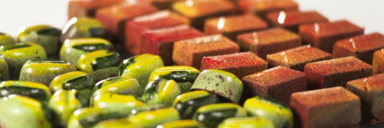 Корпусные конфеты с ромово-вишневой начинкой