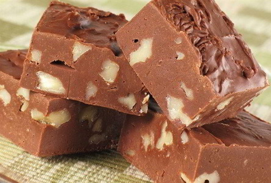 Шоколадные конфеты с орехами