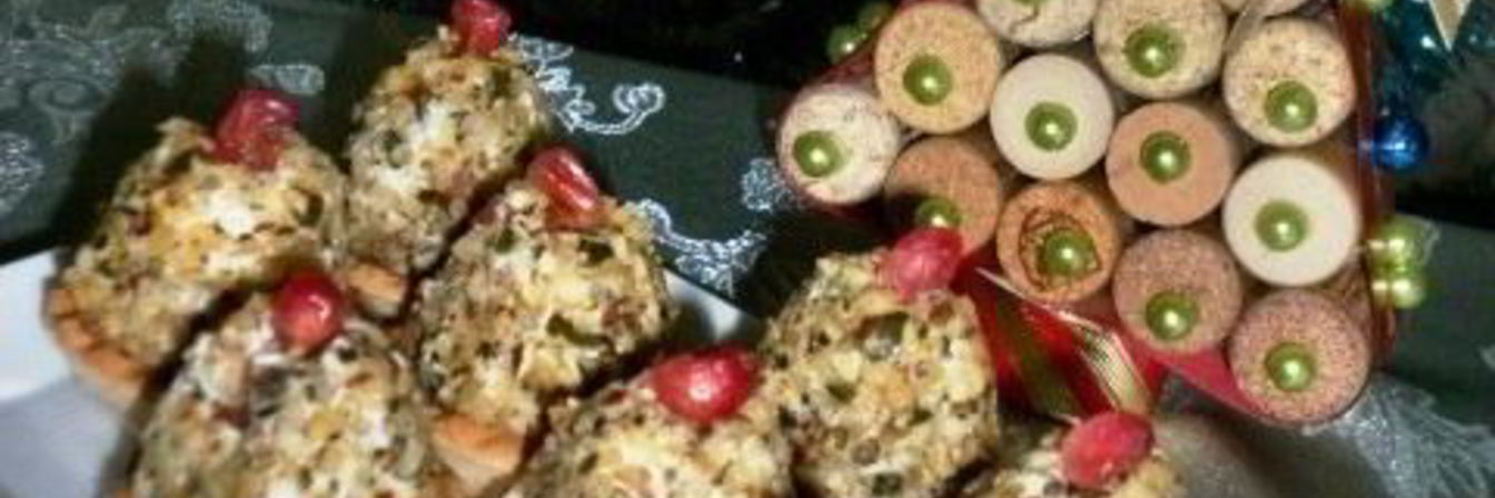 Закусочные конфетки с голубым сыром и инжиром