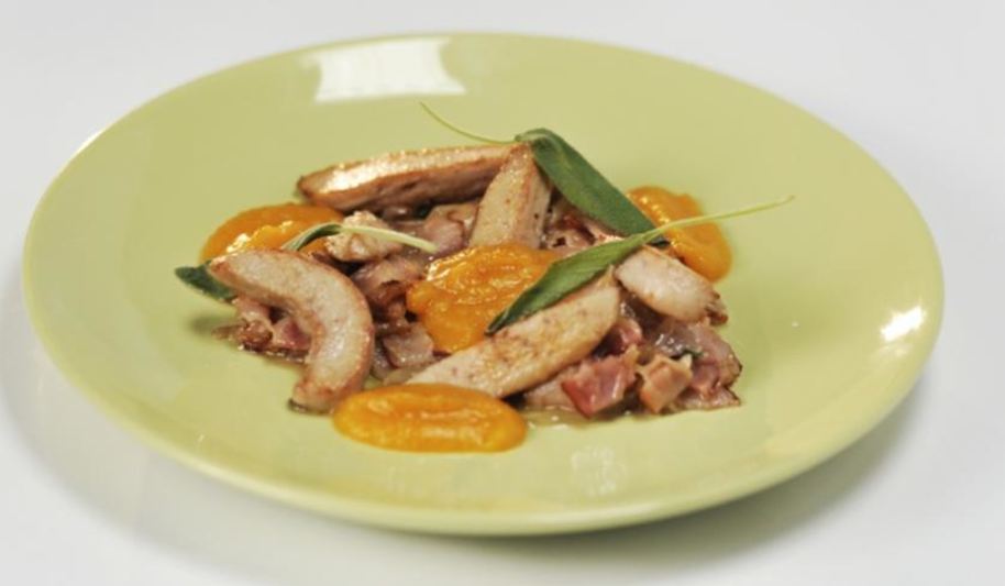 Рецепт бараньих тестикул с карамелизованным луком и кремом из кураги