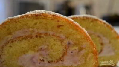 бисквитный рулет со сметанным кремом