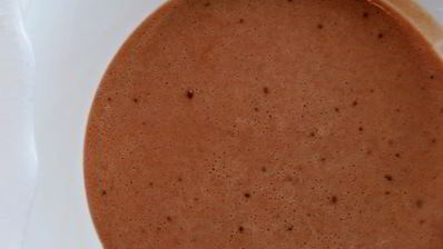 черемуховые блинчики с ванильным кремом и голубикой