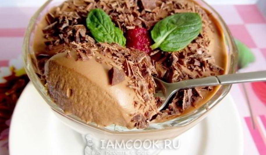 Рецепт десерта с шоколадным кремом и малиной