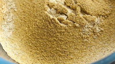 фисташковые макаронс с базиликовым кремом