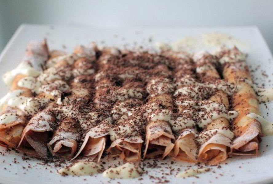 Французские блинчики со сметанным кремом