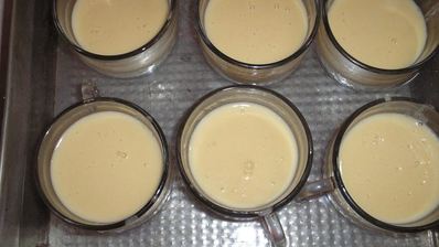 карамельные кремовые горшочки