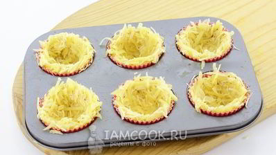 картофельные корзиночки с селедочным кремом