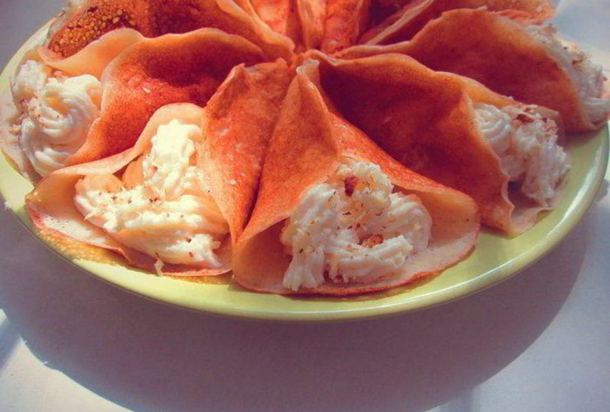 Катаеф — арабские блинчики с заварным кремом