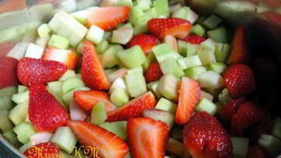 клубнично-ревеневое фламмери — десертный крем