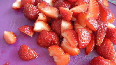 клубнично-ванильный конфитюр с кремом из маршмеллоу