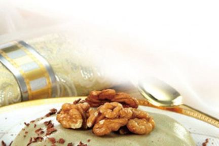 Крем из авокадо со сливками