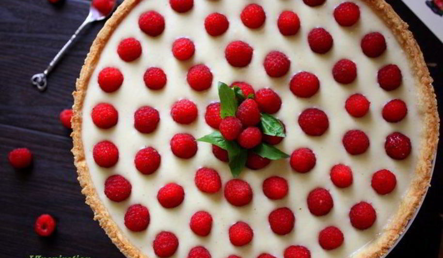 Рецепт кростаты с заварным кремом и малиной