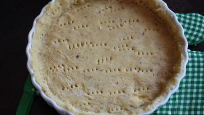 кростата с заварным кремом и малиной