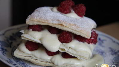 мильфей с заварным кремом и малиной