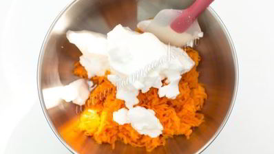 морковный рулет со сливочным кремом