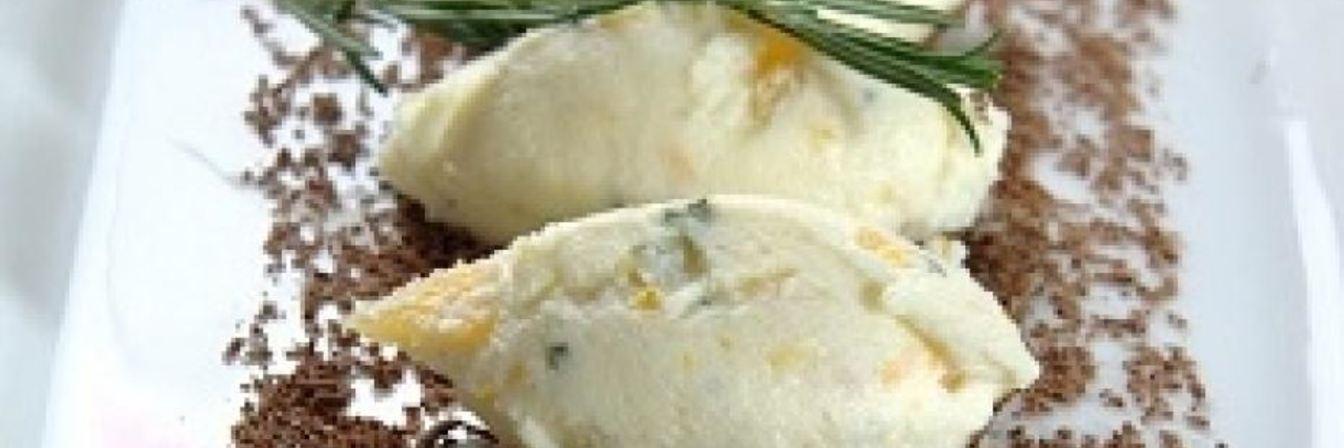 Шоколадный крем с маскарпоне и розмарином