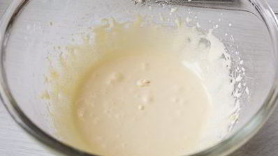 шу с заварным и малиновым кремом