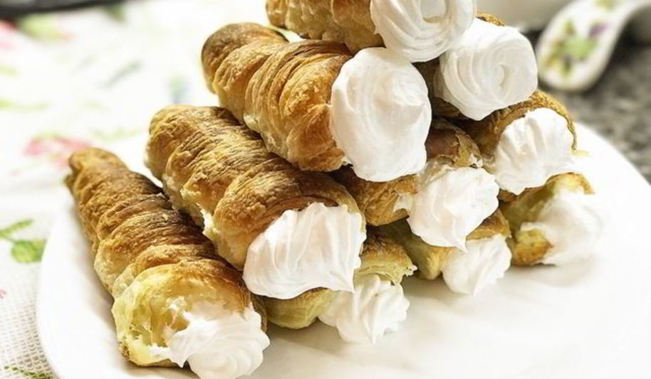 Рецепт слоеных трубочек с белковым кремом