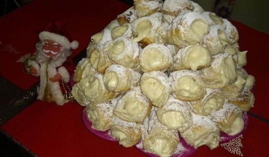 Рецепт слоеных трубочек с заварным кремом