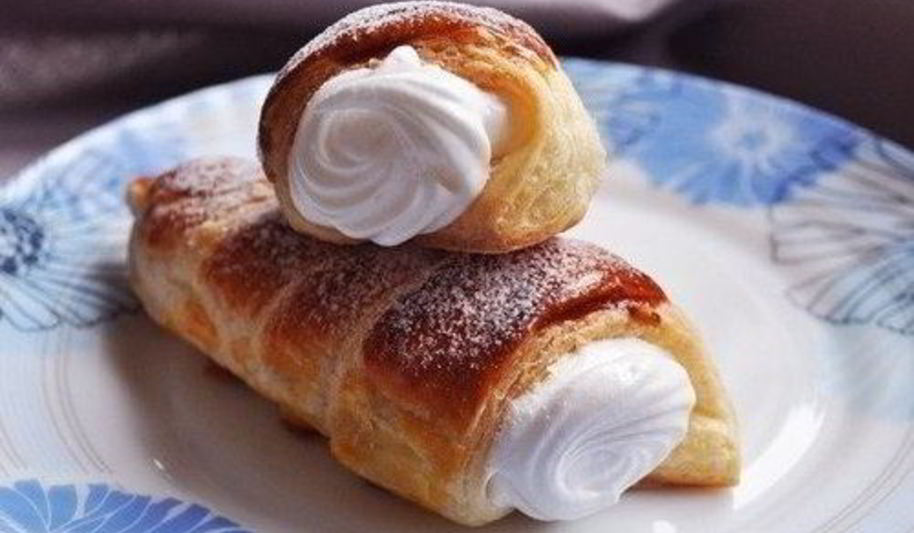 Рецепт трубочек из готового слоеного теста с кремом