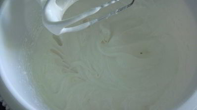 тыквенный рулет с джемом и кремом