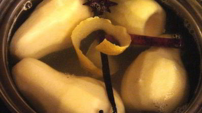 винные груши с кремом муслин на слоеном тесте